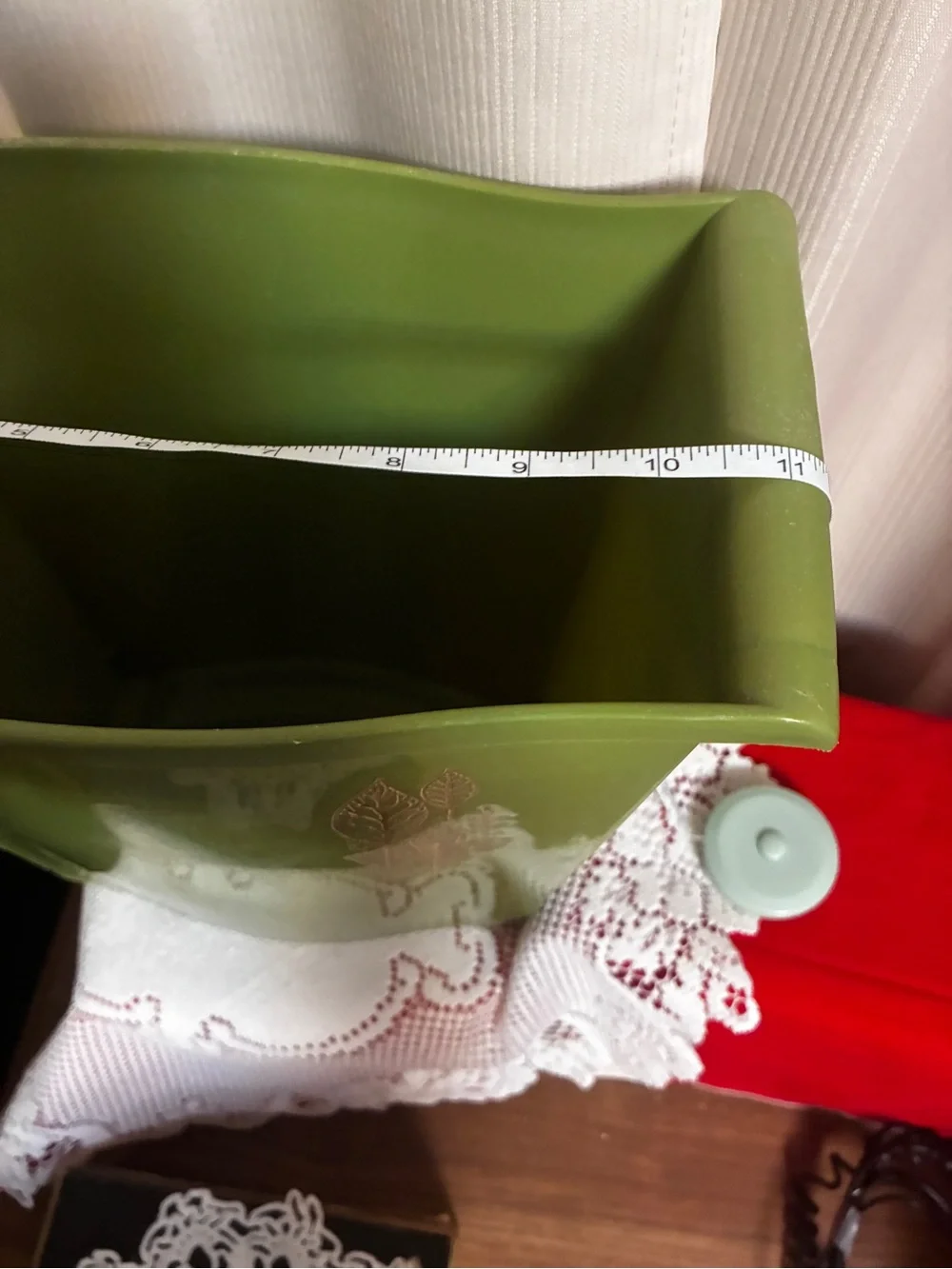 Vintage Avocado Green Decorative Leaf Wastebasket 1970s